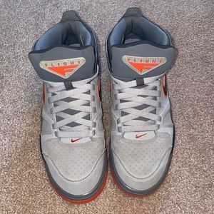 Size 8.5 Nike Air Flight Falcon Basketball Shoes